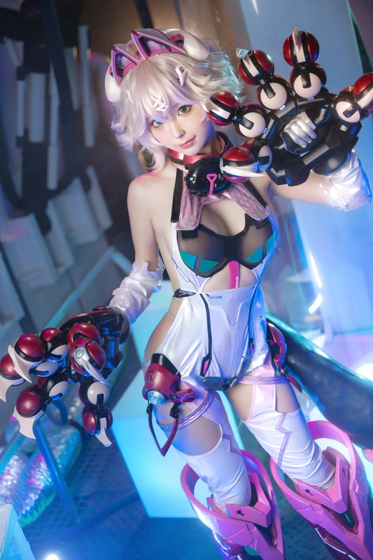 《绯猁》 - 蠢沫沫