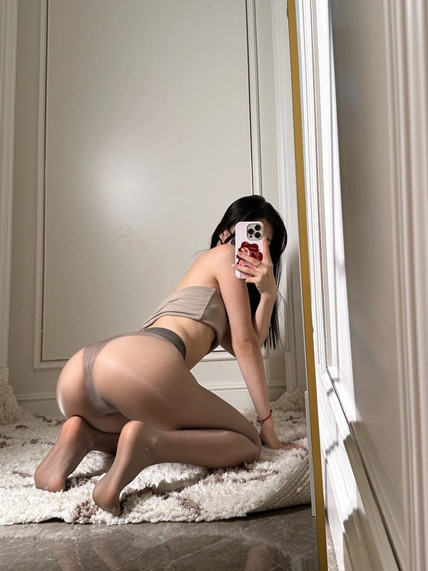 灰色油丝 - 陈妮妮uni